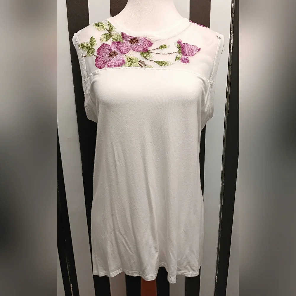 Pebble and stone tank top - Picture 3 of 13